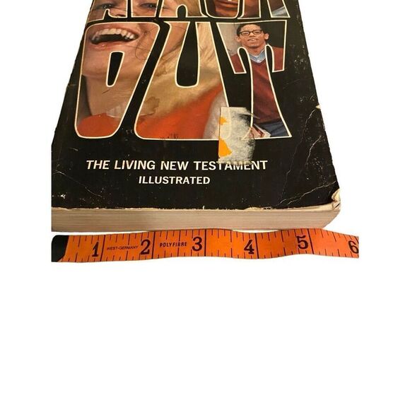 Reach Out The Living New Testament Paperback Book Illustrated Edition 1967 - Picture 10 of 11